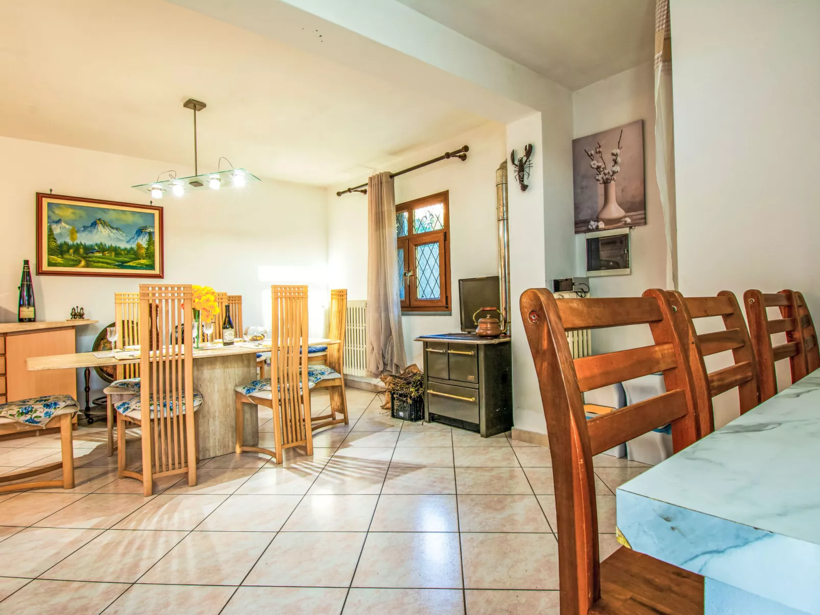 Tre fontane - Inside