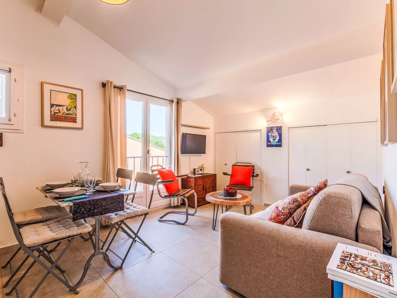 Lou Paradou - Dedans