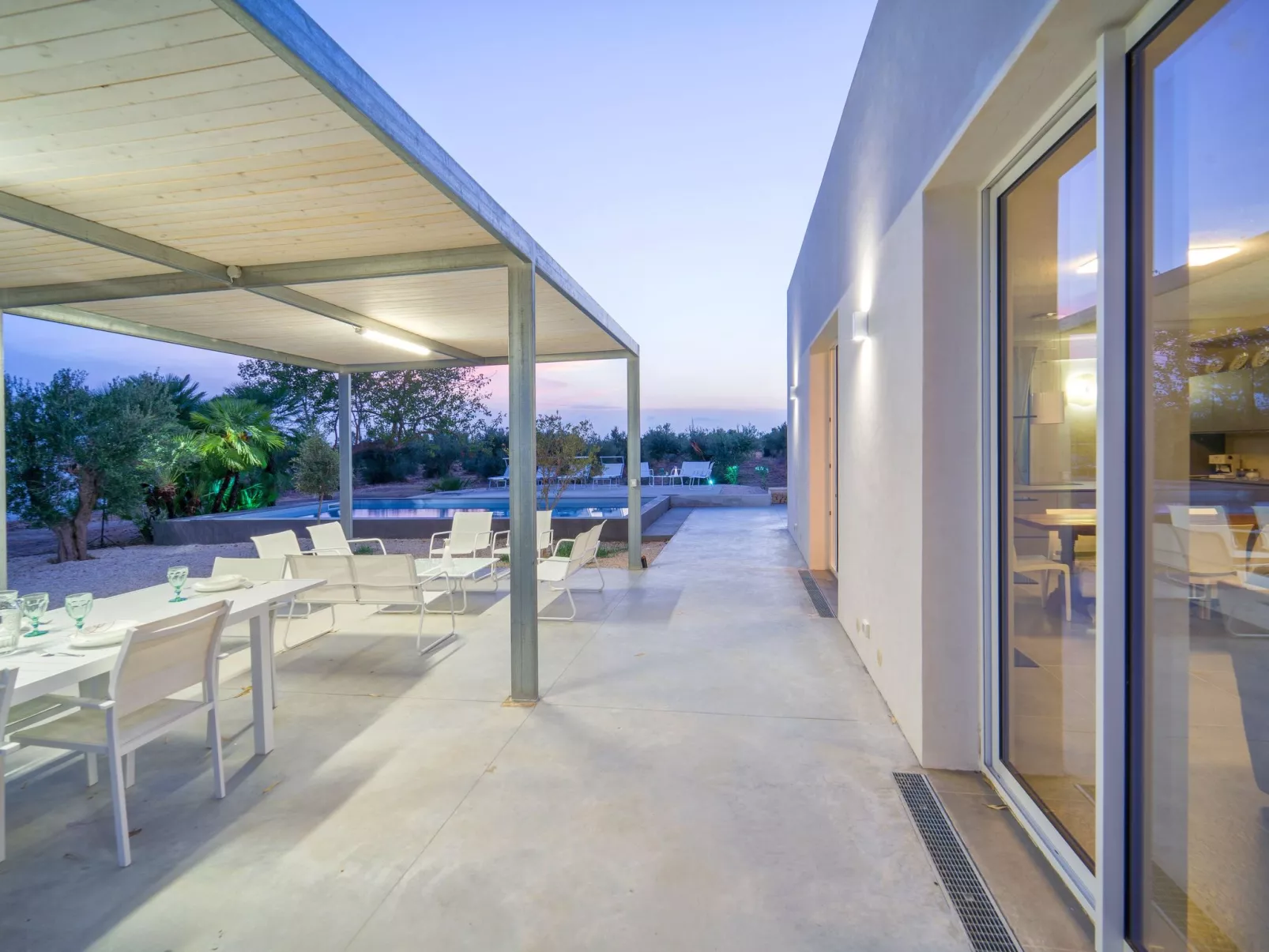 'Mamma Duna' mit Grill - Draußen