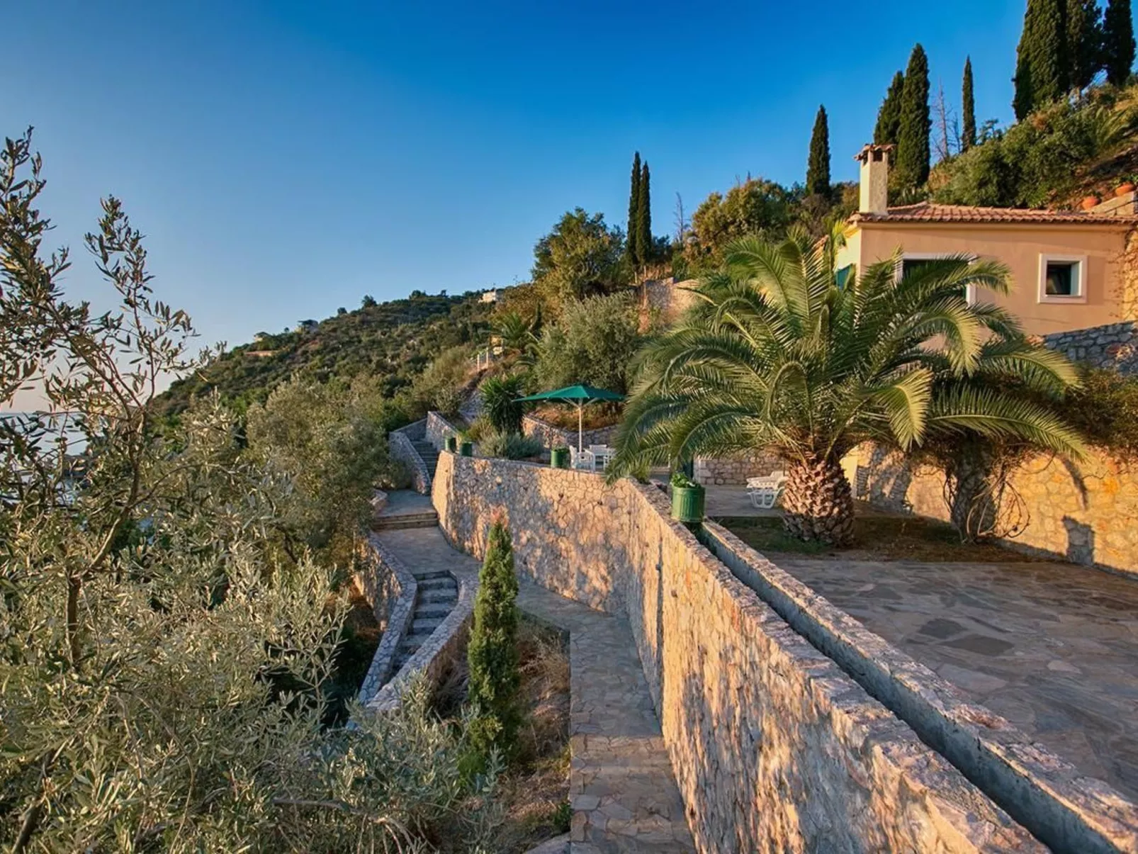 Salvador Dali Villa - Outside