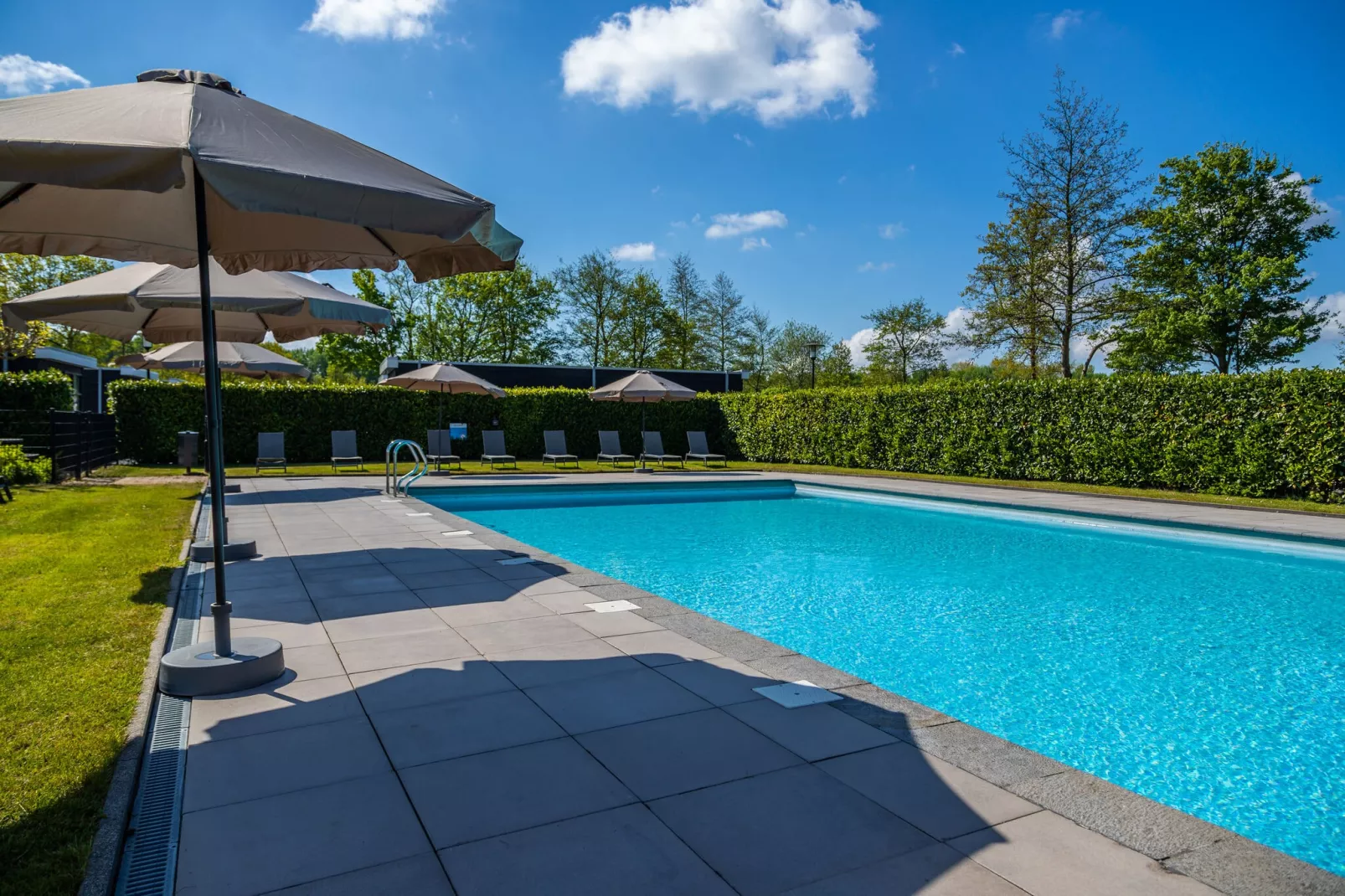 Resort Buitenhuizen 11-Park facilities