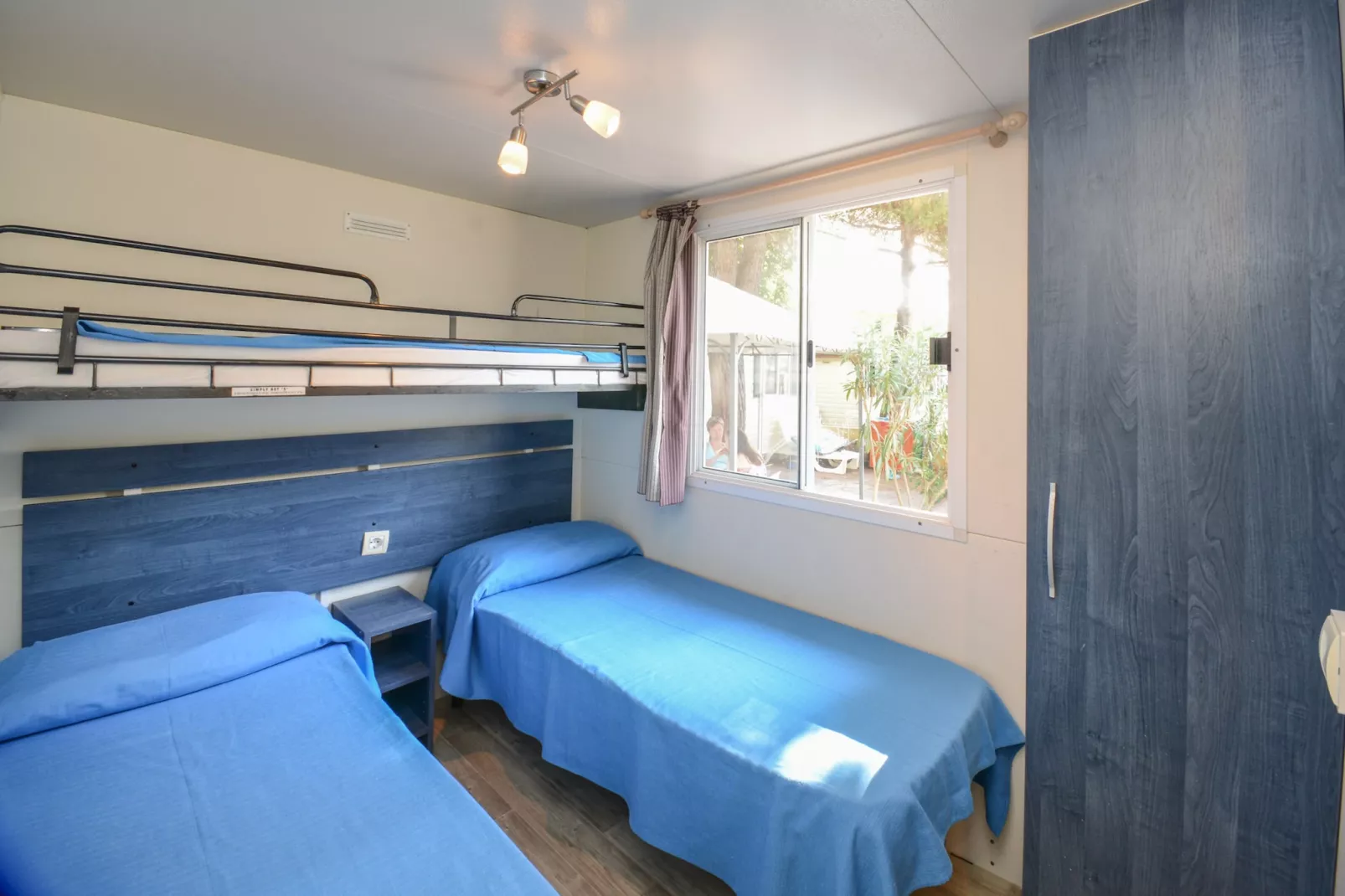 Camping Toscolano - MH Standard Plus 8X3 - Schlafzimmer