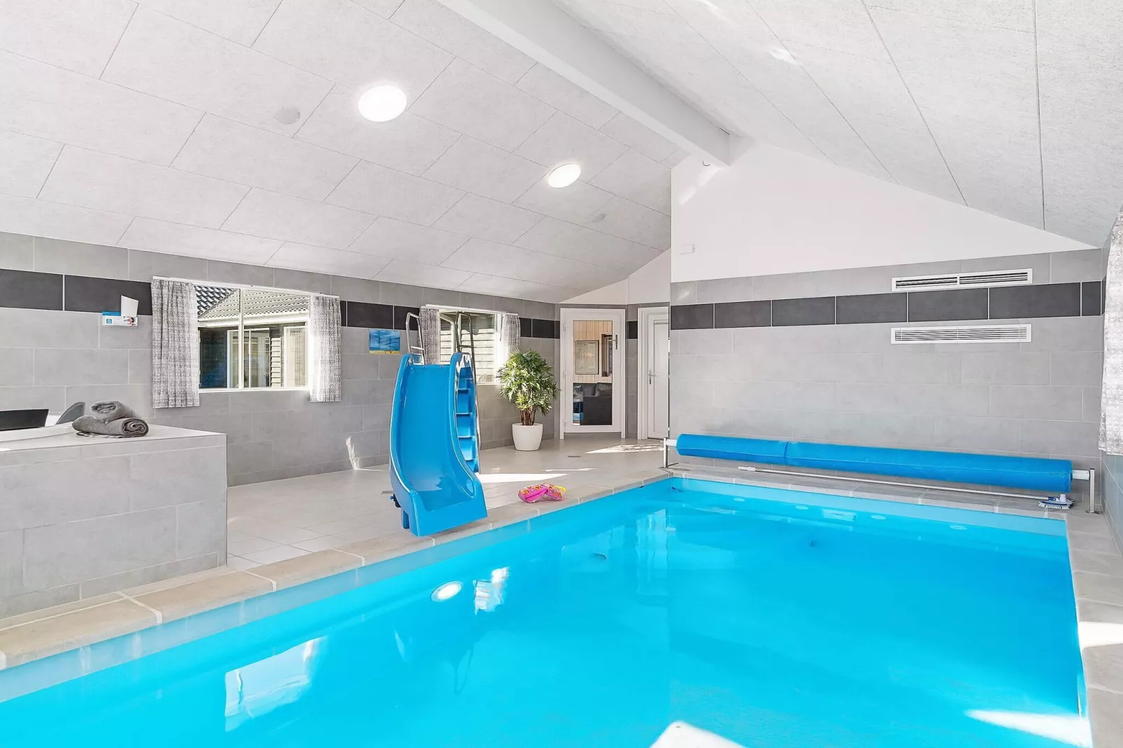 Maison de vacances pour 24 a Hasselberg - Piscine