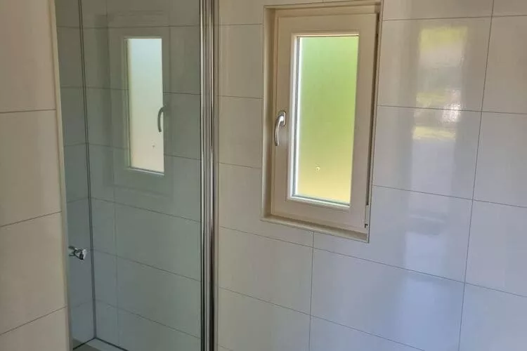 Resort Buitenhuizen 12-Bathroom