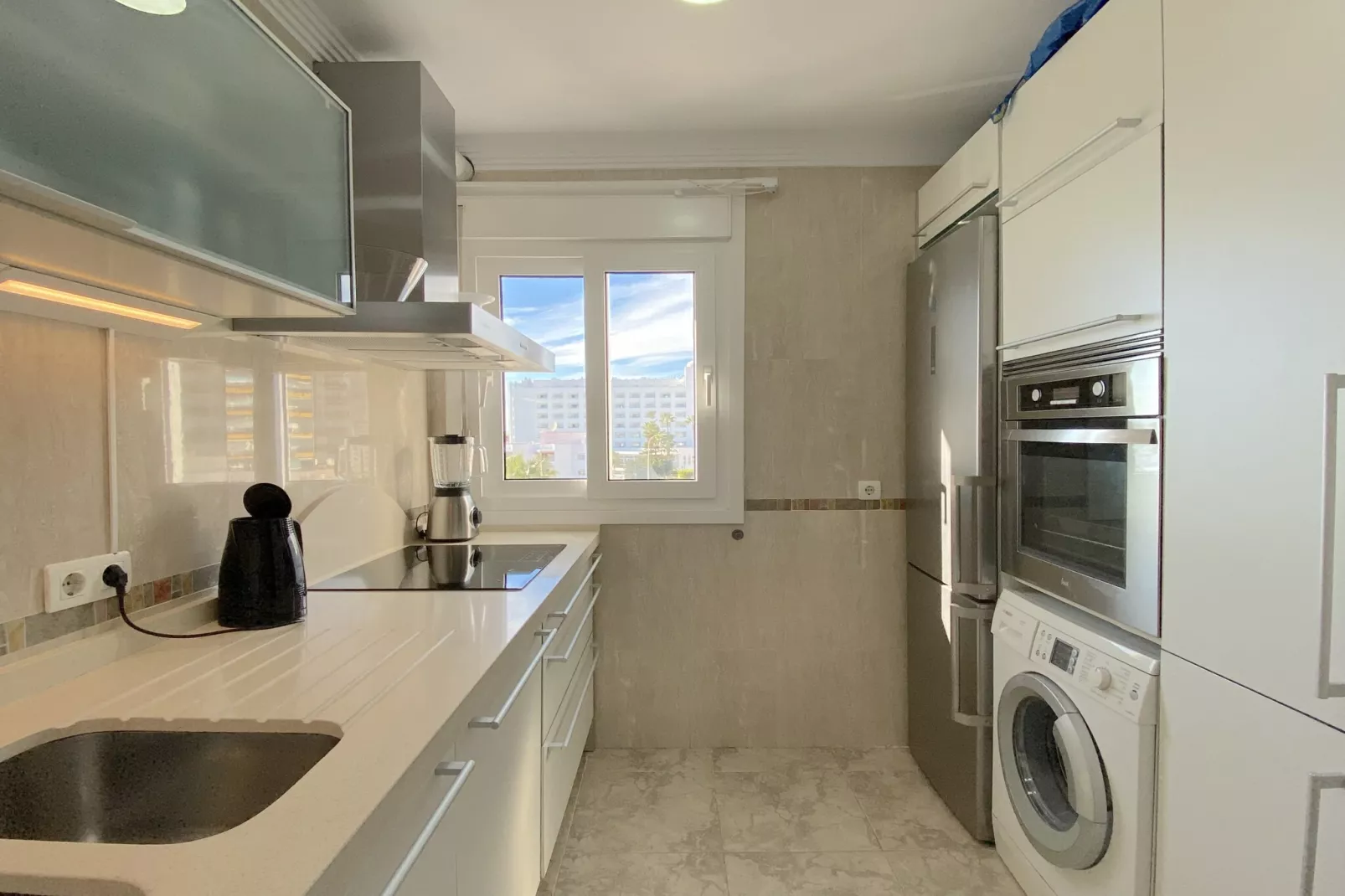 Delfin 3º3 Seaview by Casasol - Cuisine