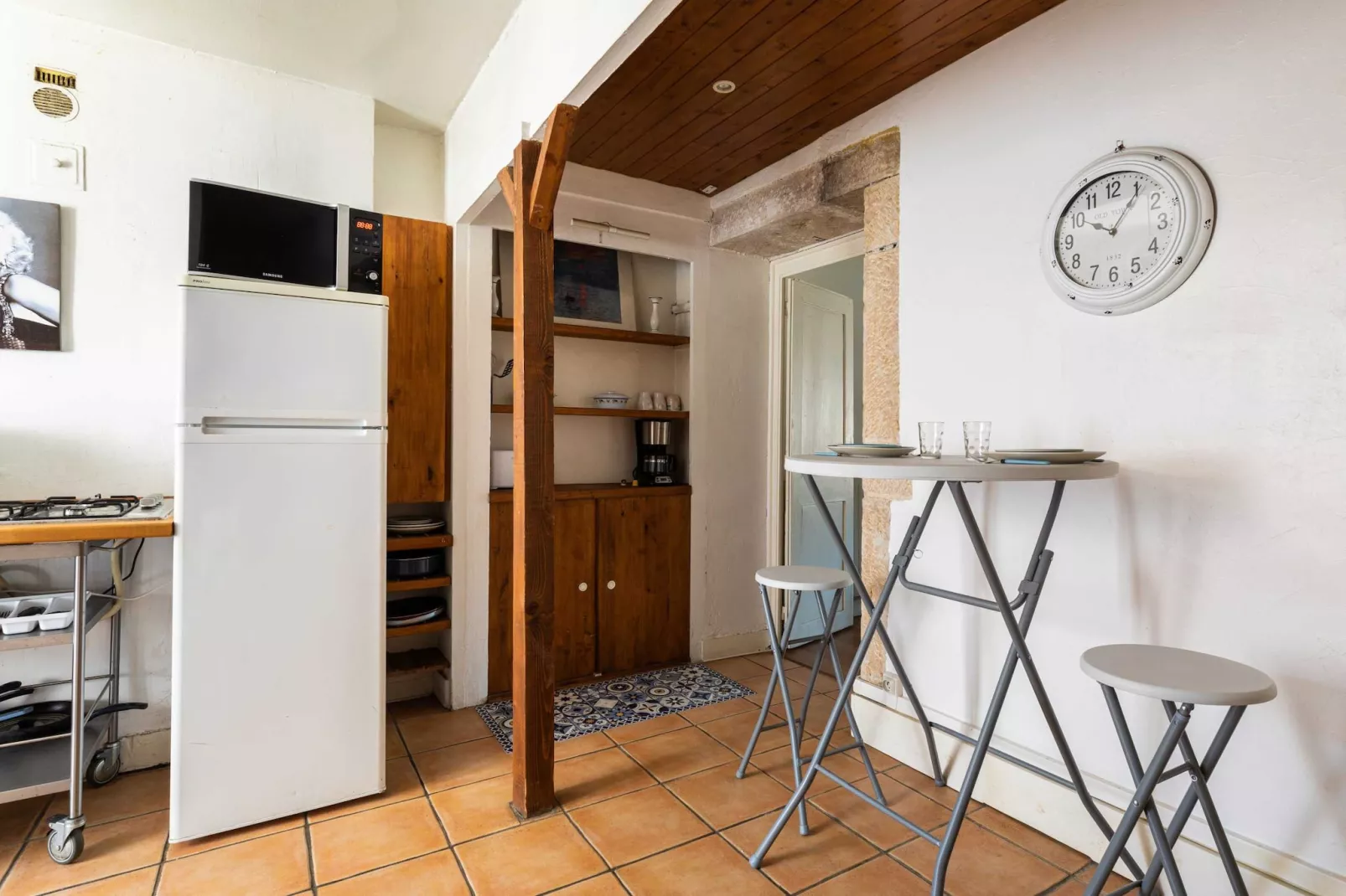 EA-9-PERRIN - Kitchen