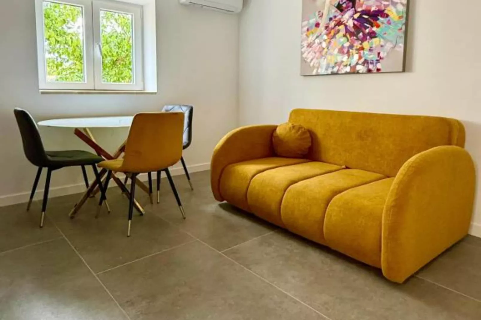 One-Bedroom Apartment With Terrace - Bedroom