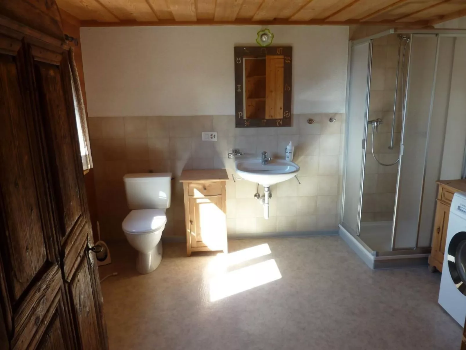 Alte Gonda - Drinnen