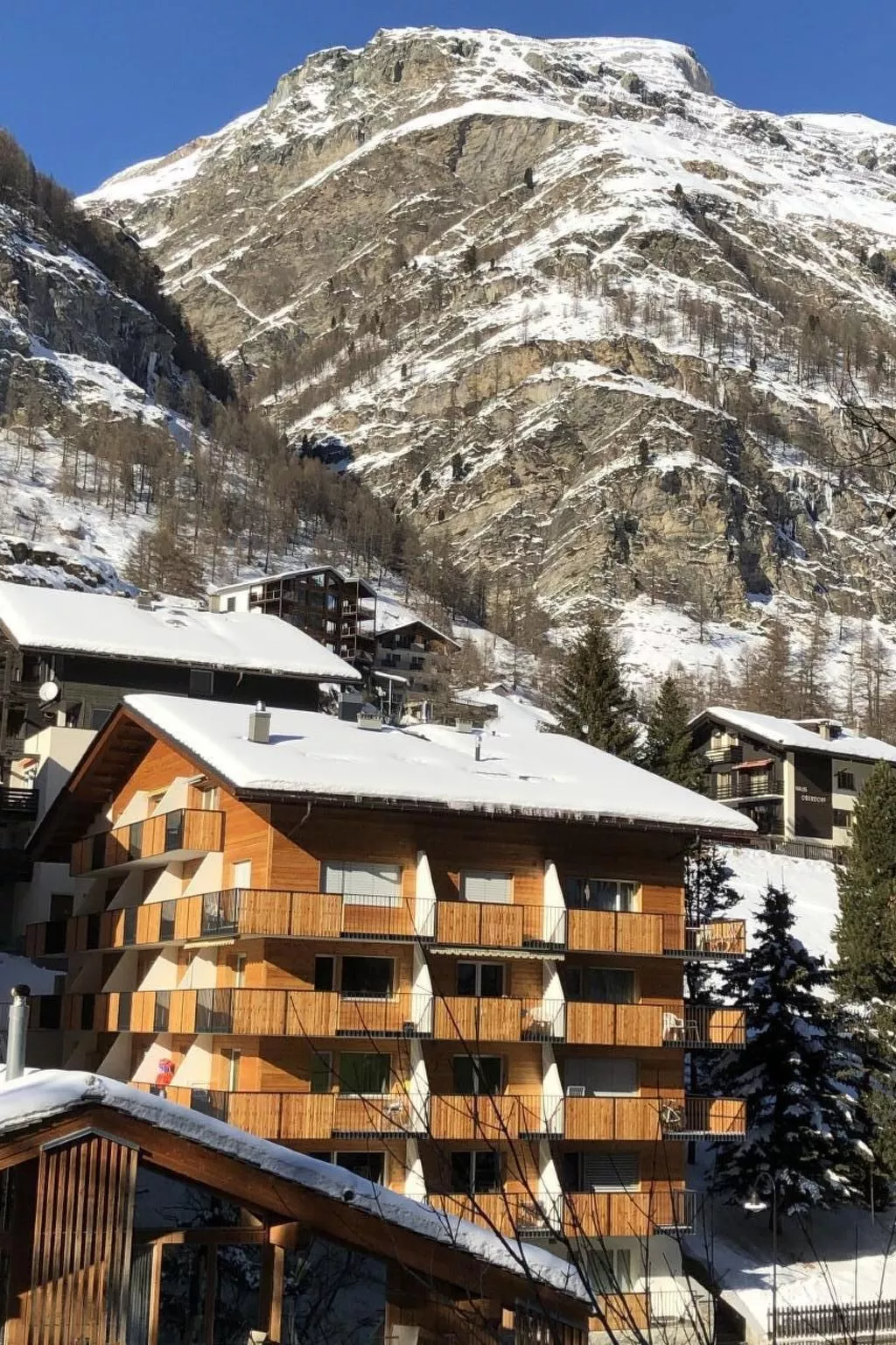 Helle Studiowohnung, ruhig und nahe bei den Bahn - Image-tags.info