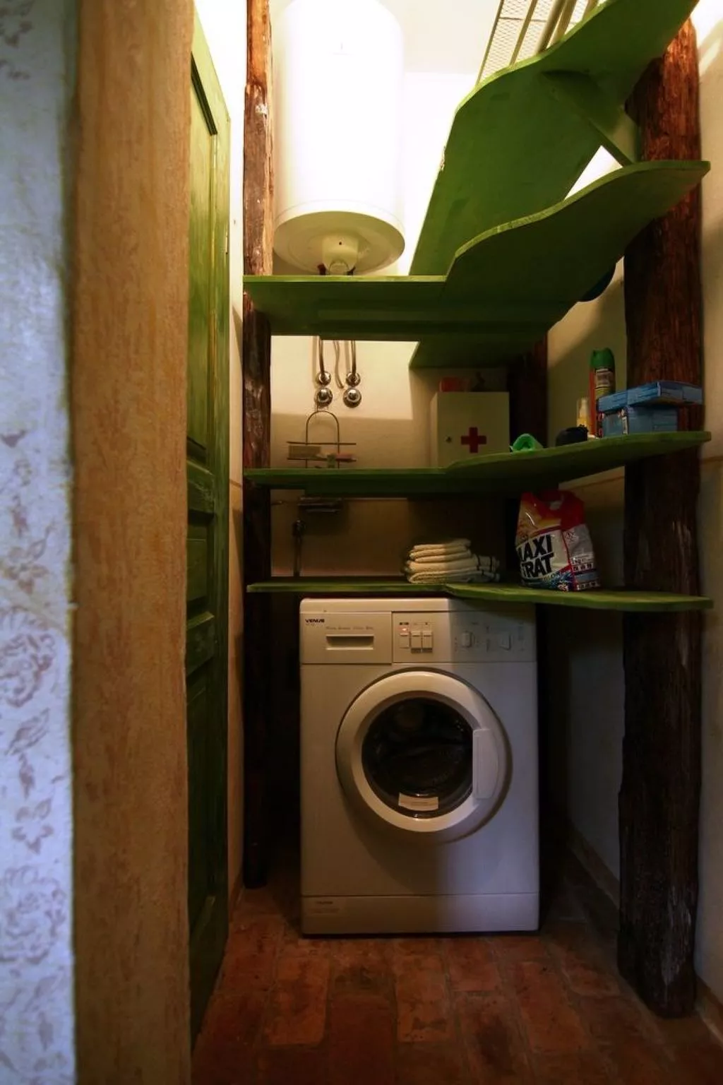 Modernes Ferienhaus in Drenje mit Privatem Garten - Inside