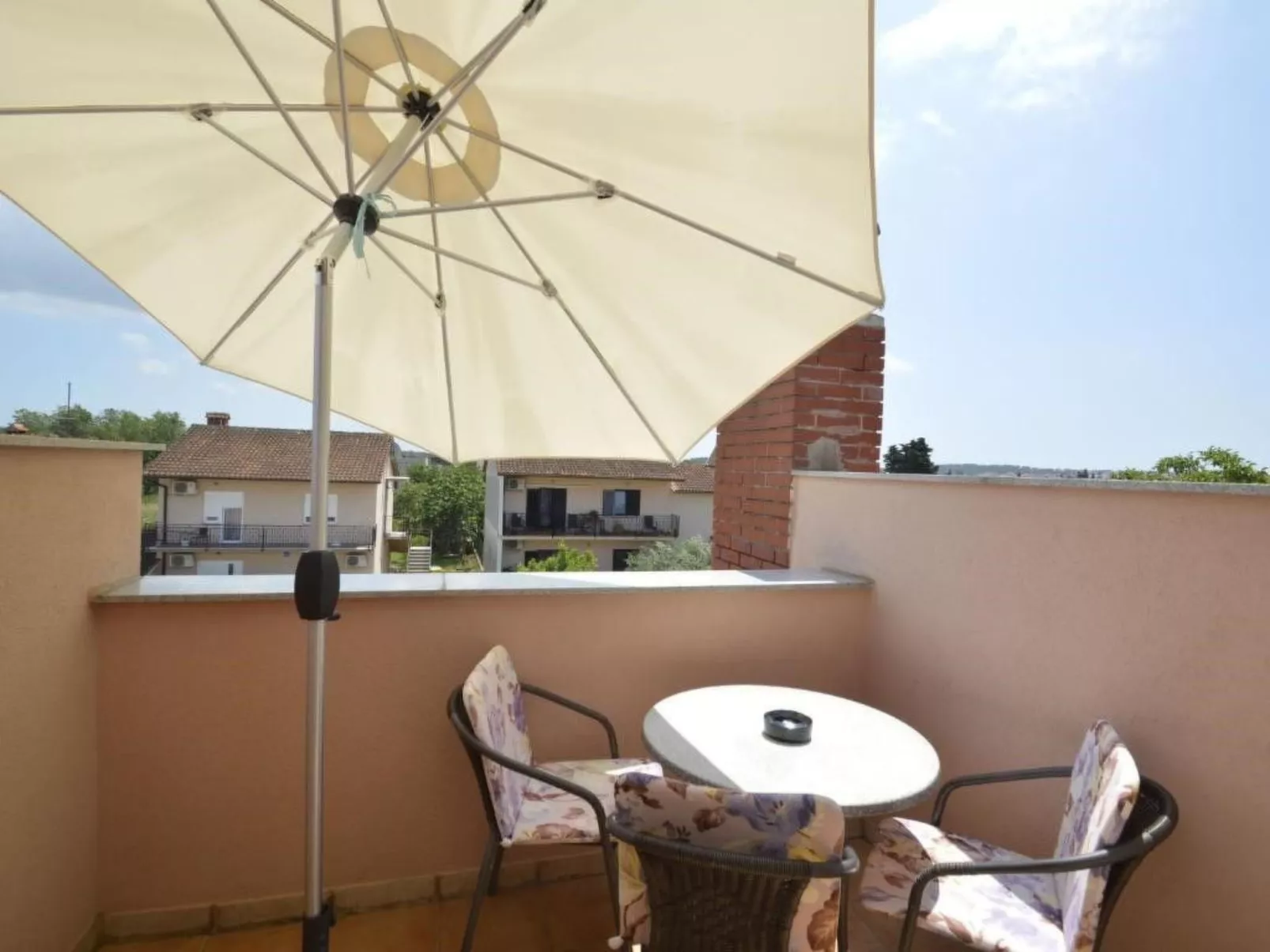 Ein Apartment im Ferienhaus Zweirosen - Image-tags.info