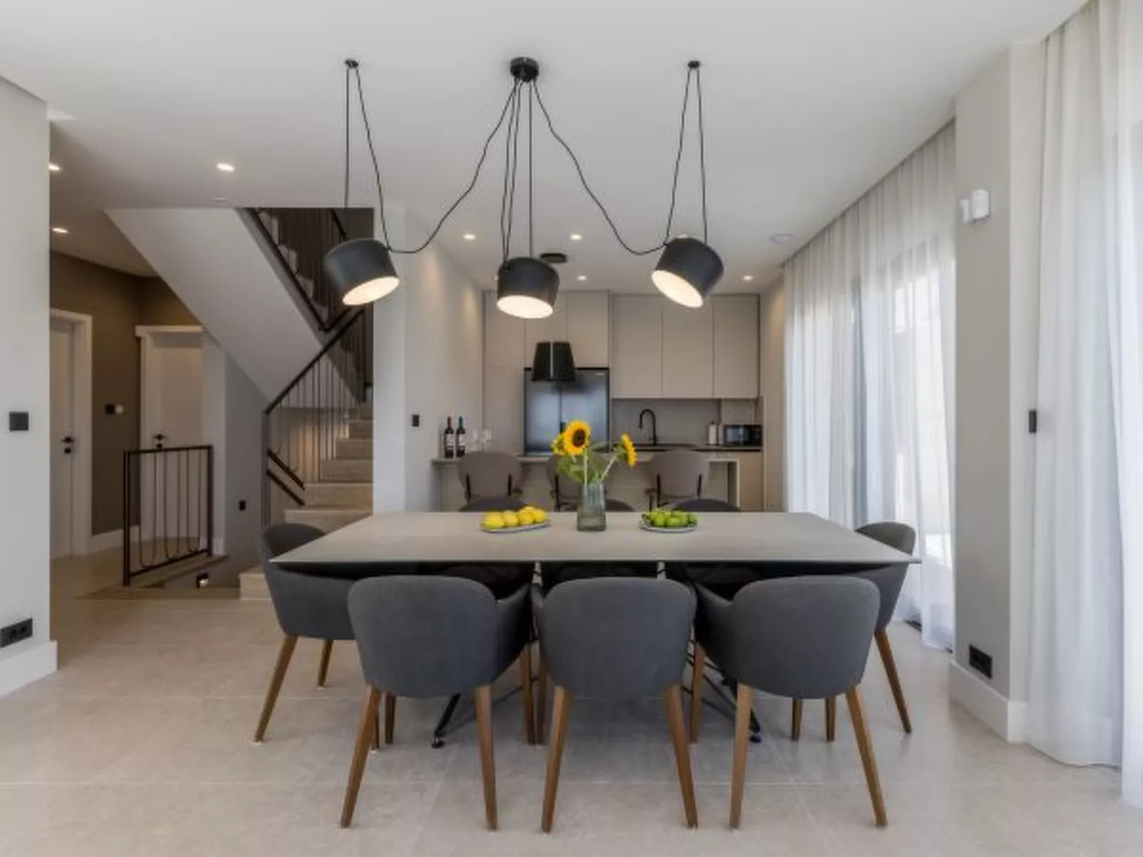 Beachfront villa Luce with seaview and pool - Dedans