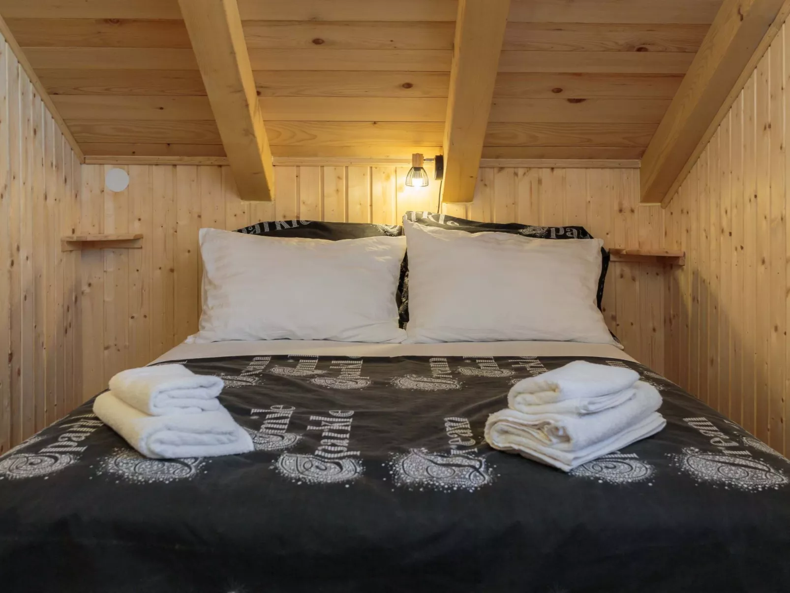 Villa Mystic Woods mit Pool - Image-tags.info