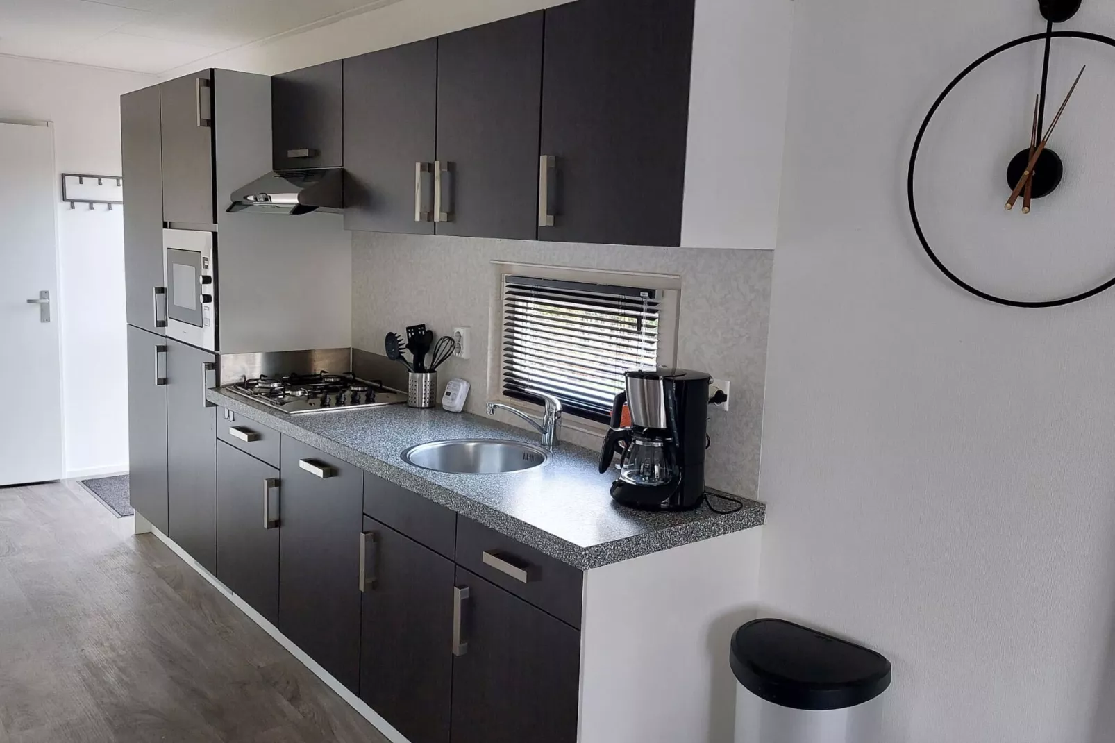 Resort Buitenhuizen 13-Kitchen