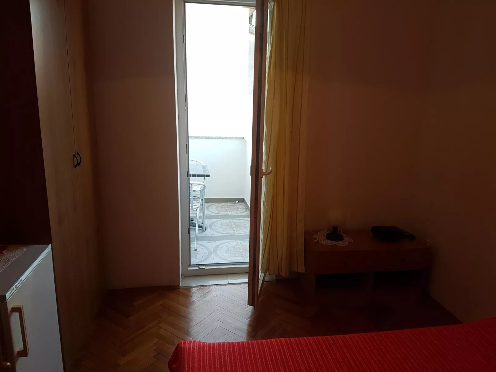 Attraktiver Standort - Dedans