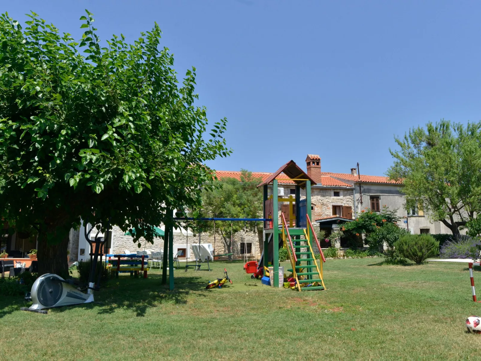 Zimmer für 3 Personen - Draußen