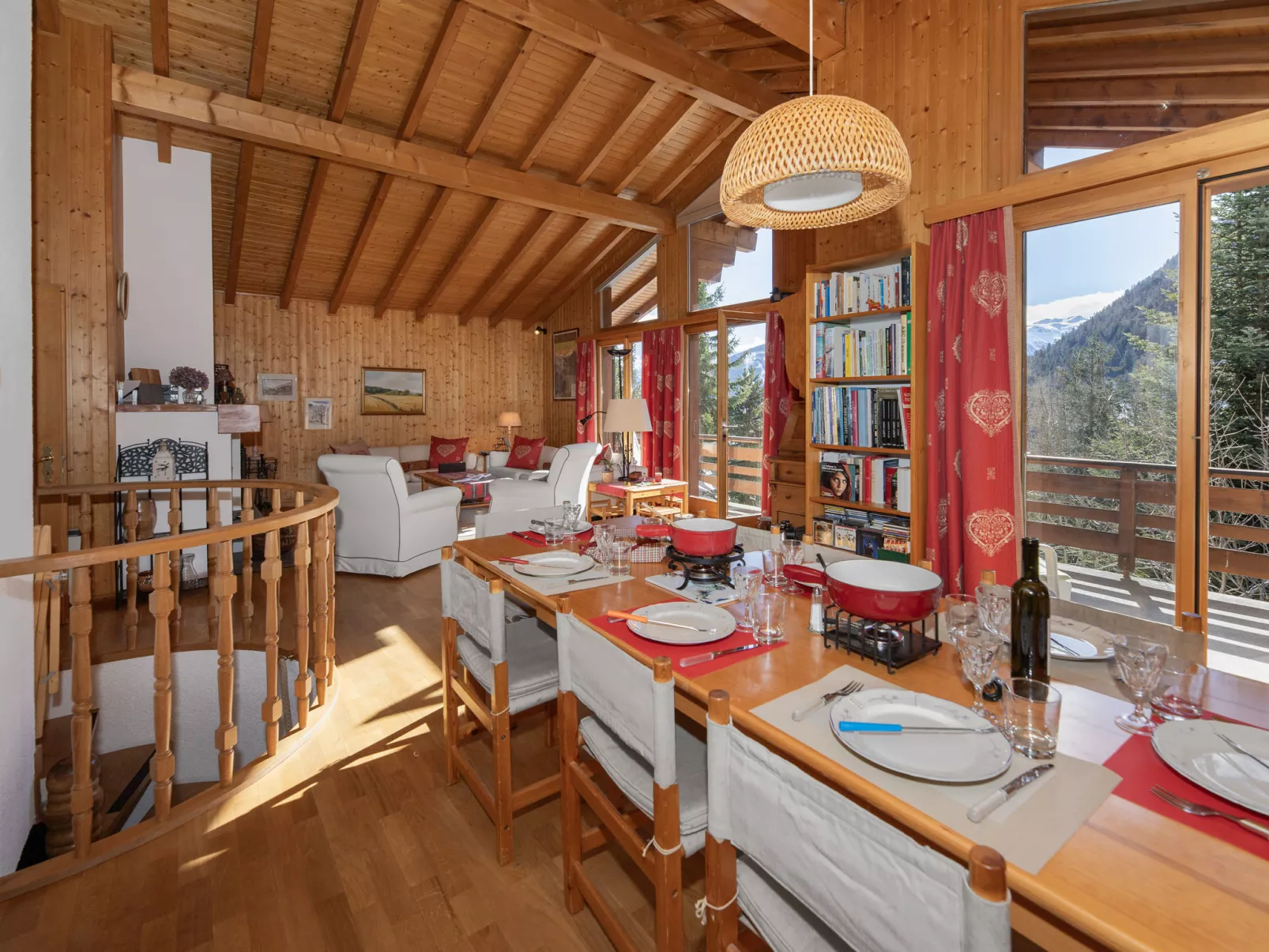 Veni, Vidi, Mansi - Drinnen