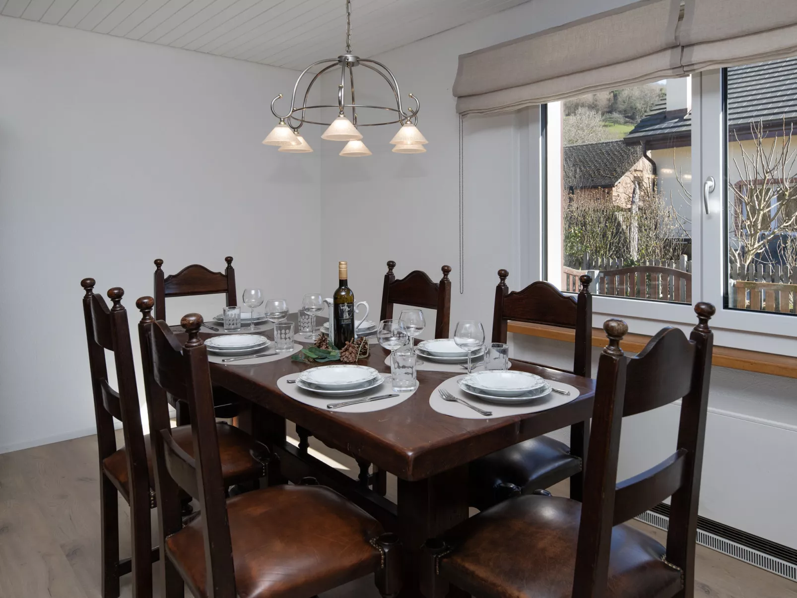 Sous-le-Moulin - Inside