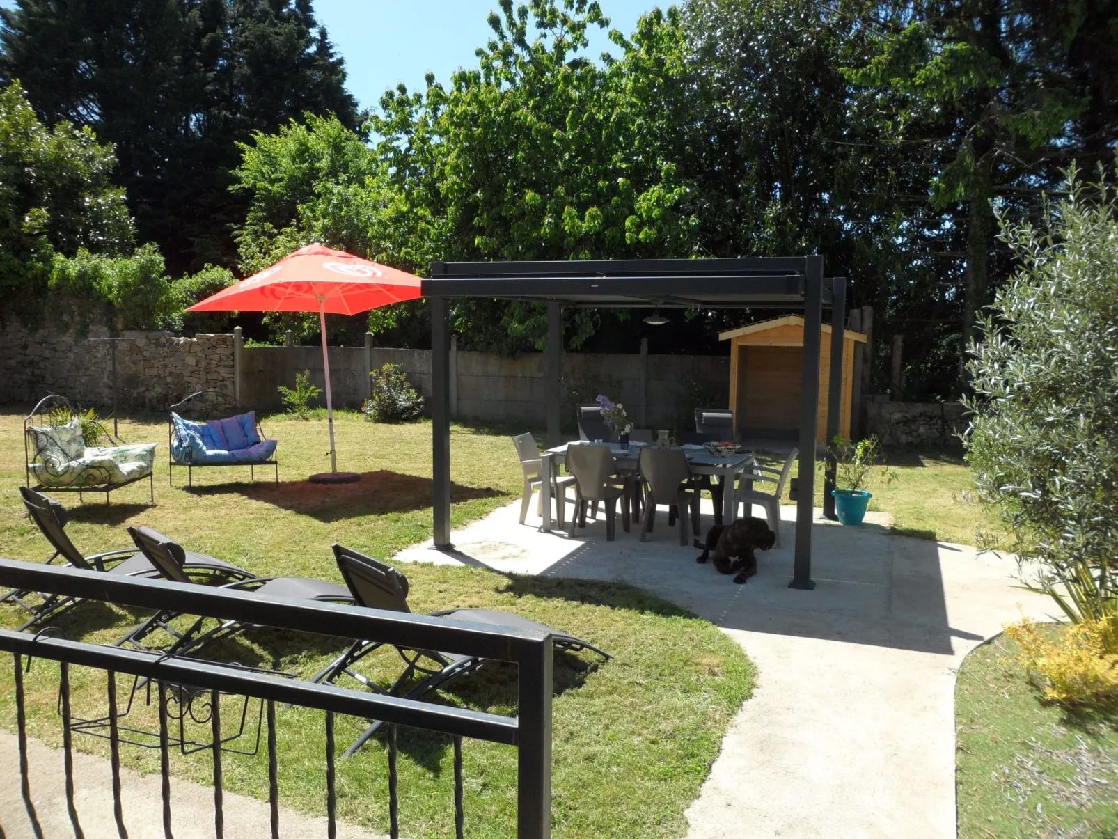 "Aelise" mit eigenem Pool - Drinnen