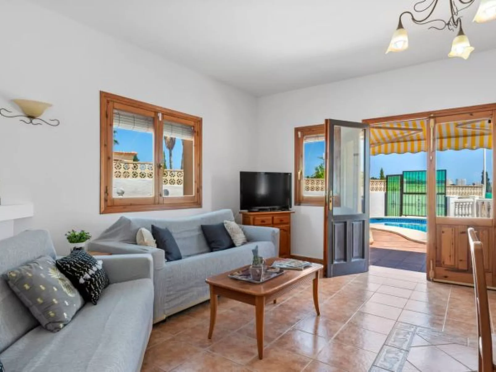 Villa Caseta de Sau - PlusHolidays - Image-tags.info