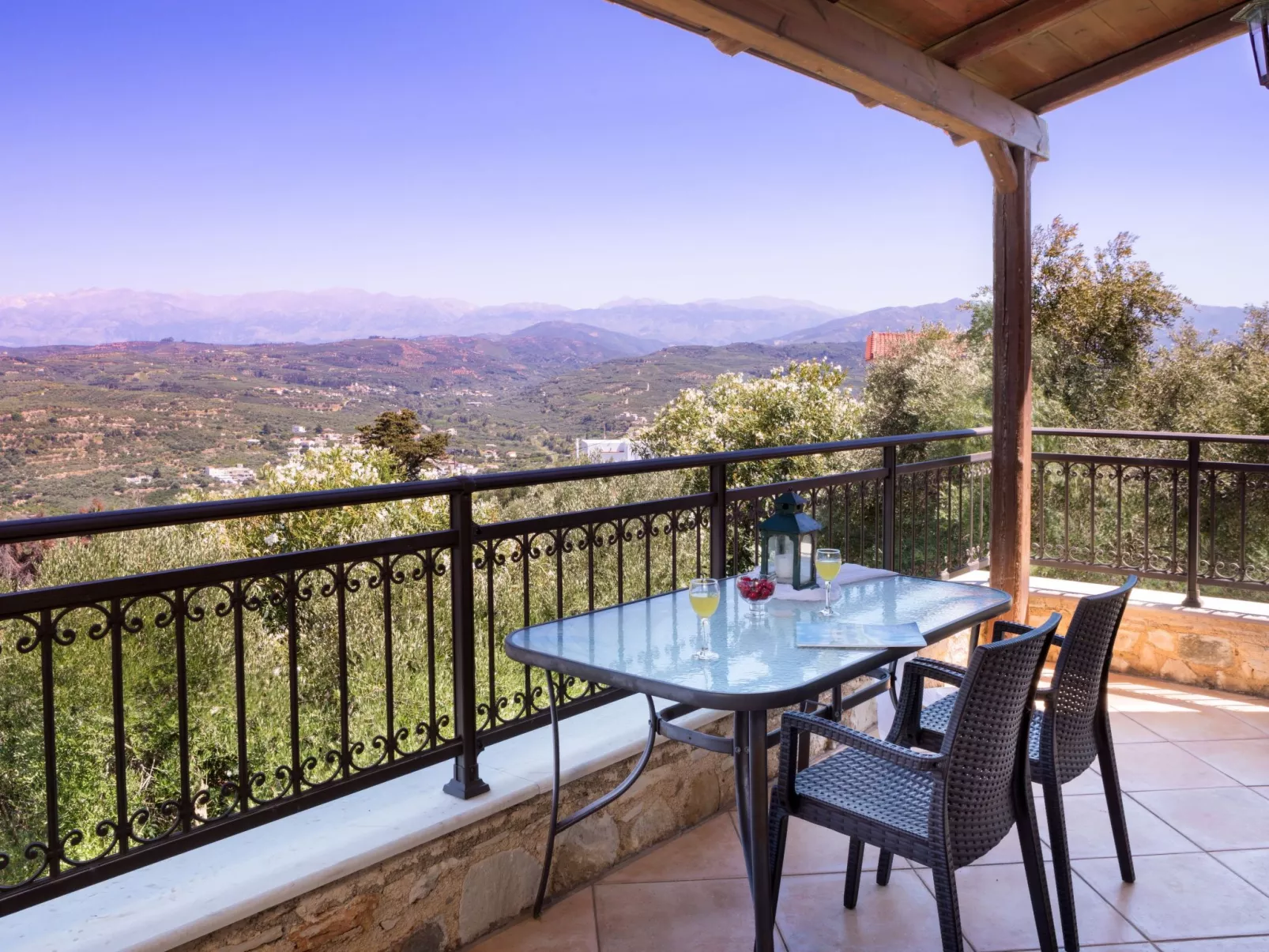 Familienvilla mit privatem Pool und Kinderbereich - Image-tags.info