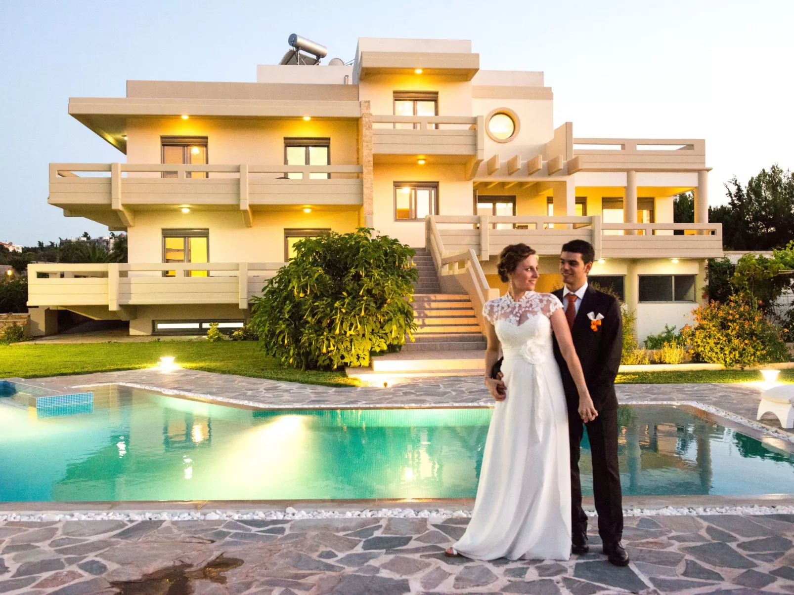 Luxuriöse, geräumige, private Villa mit sechs Schlafzimmern - Outside