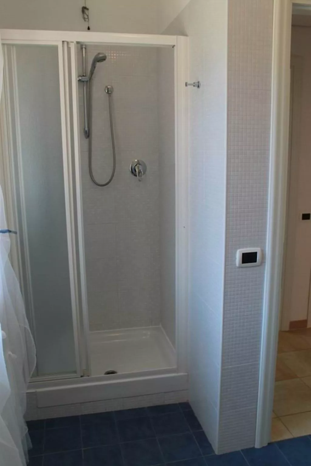 Unterkunft im Erdgeschoss, überdachte Terrasse, Schwimmbad - Inside