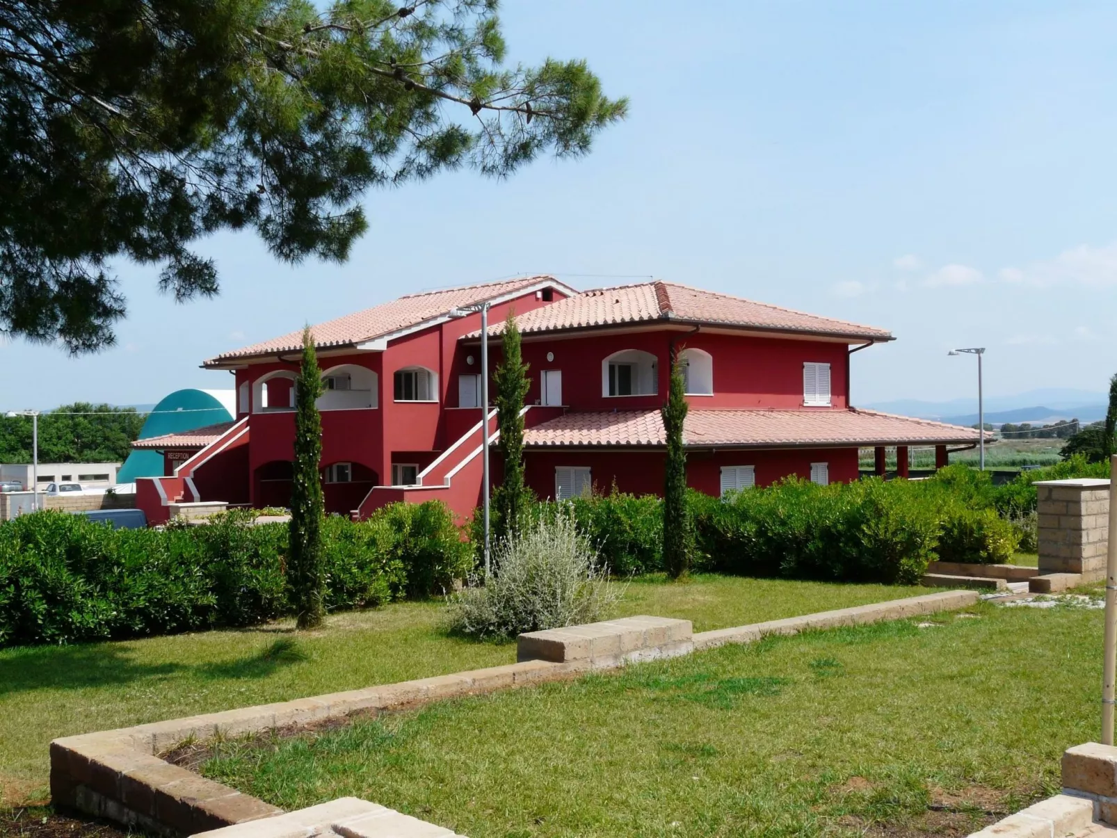 Unterkunft für 7 Personen mit AC, Schwimmbad, in der Nähe des Meeres - Outside