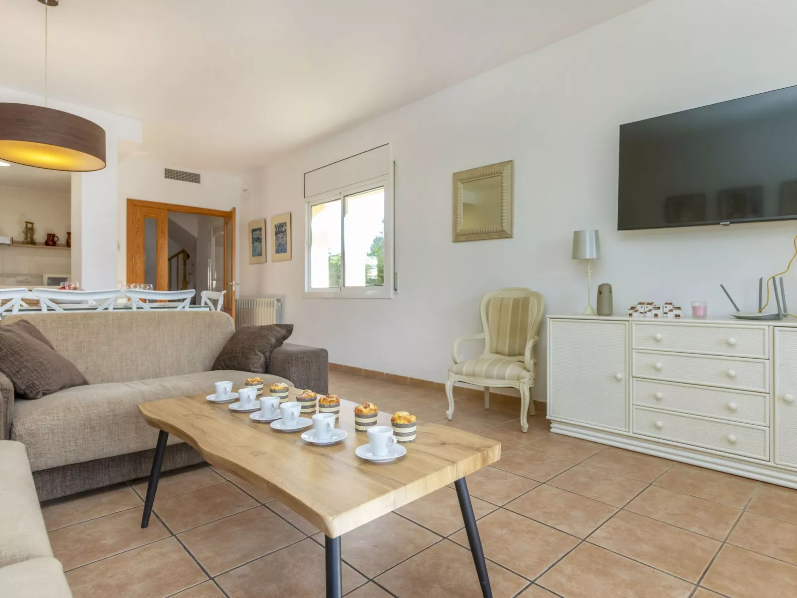 Urb Las Tres Calas - Drinnen