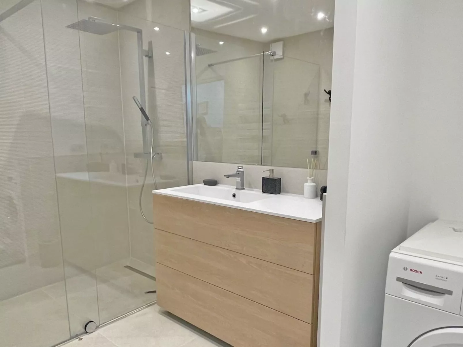 Wohnung Miremer - Meerblick - Klimaanlage - Drinnen