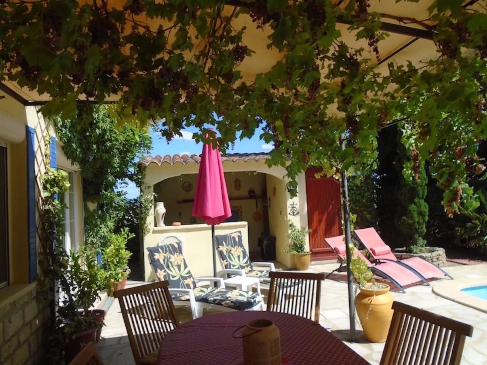 La Soleillade apt mit exklusiver Nutzung des großen Pools - Image-tags.info