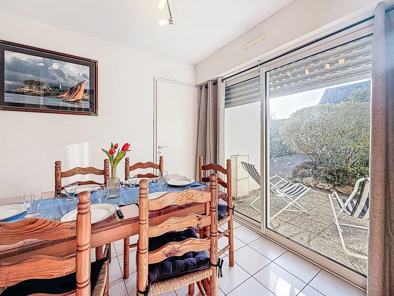 Clos de Kerallan - Inside