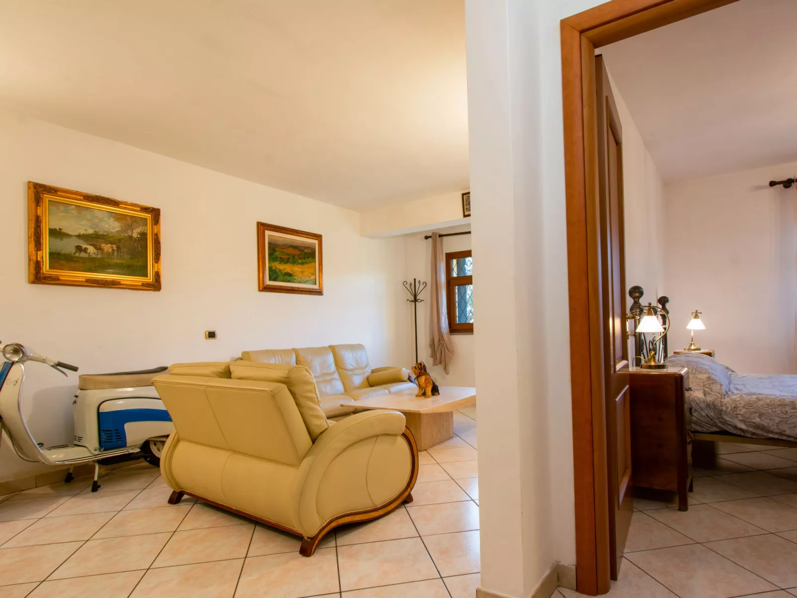 Tre fontane - Inside