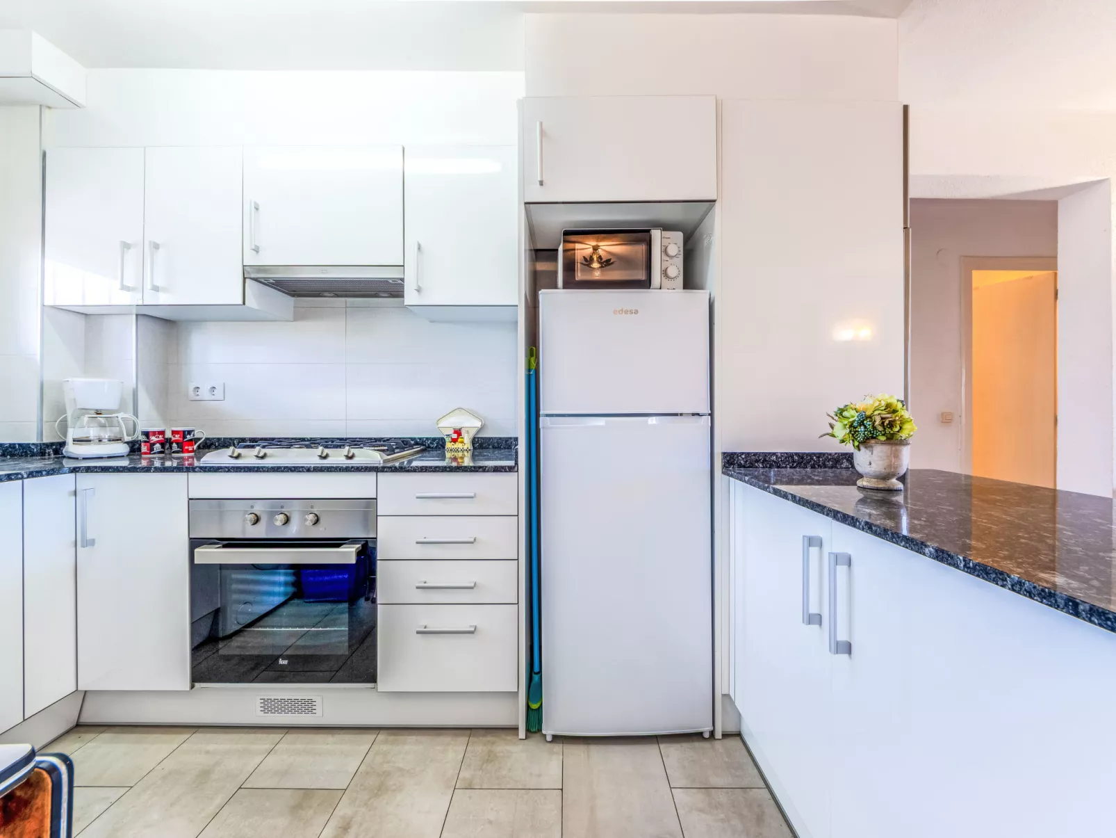 Pompeyo II - Drinnen