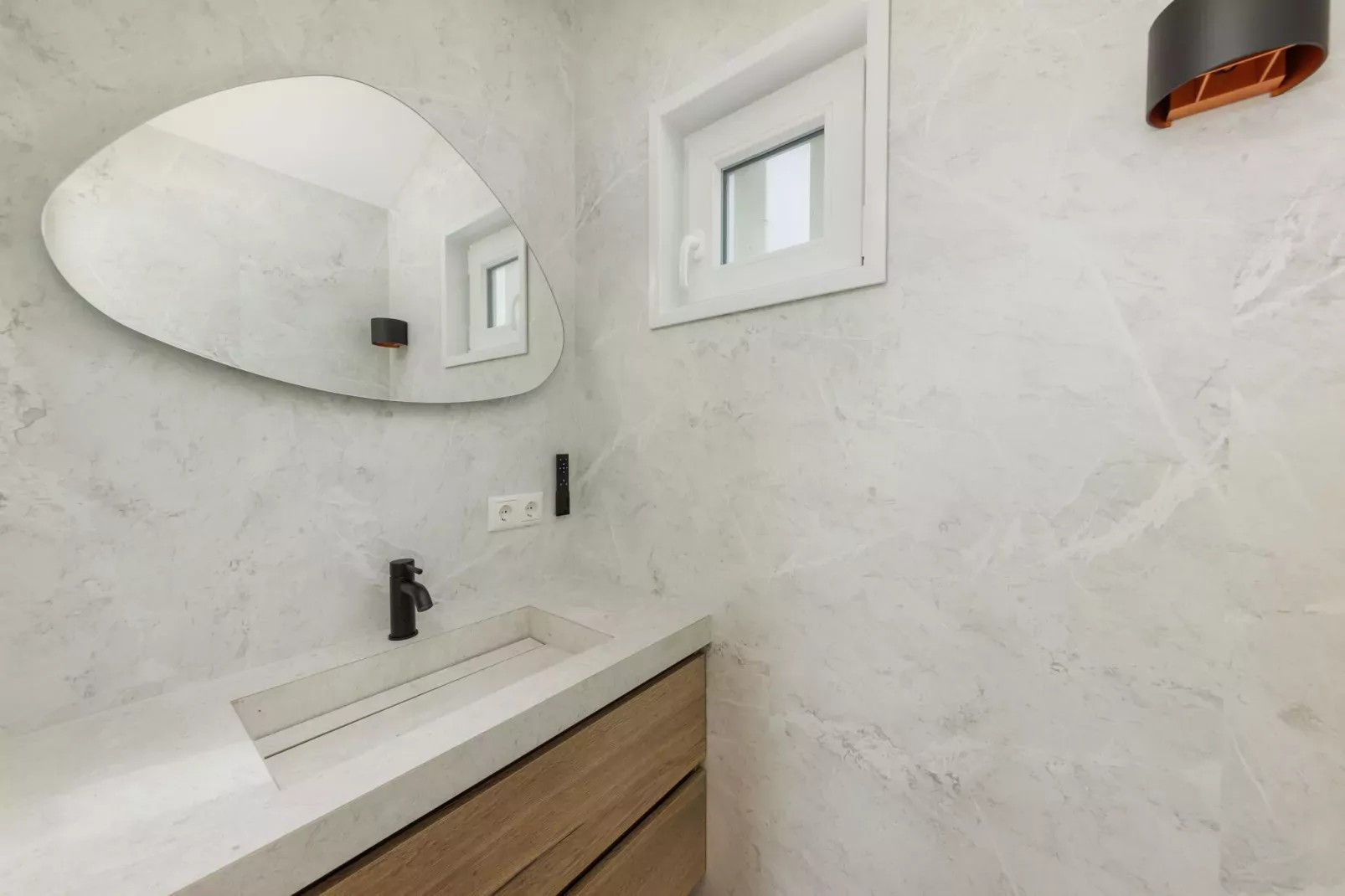 Beach Houses Zandvoort 1-Bathroom