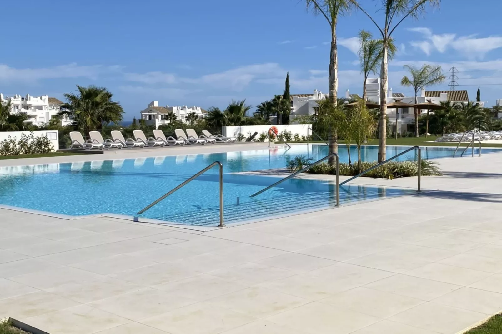 Stylish 3-Bed Apartment | Alcazaba Lagoon (1204) - Piscine