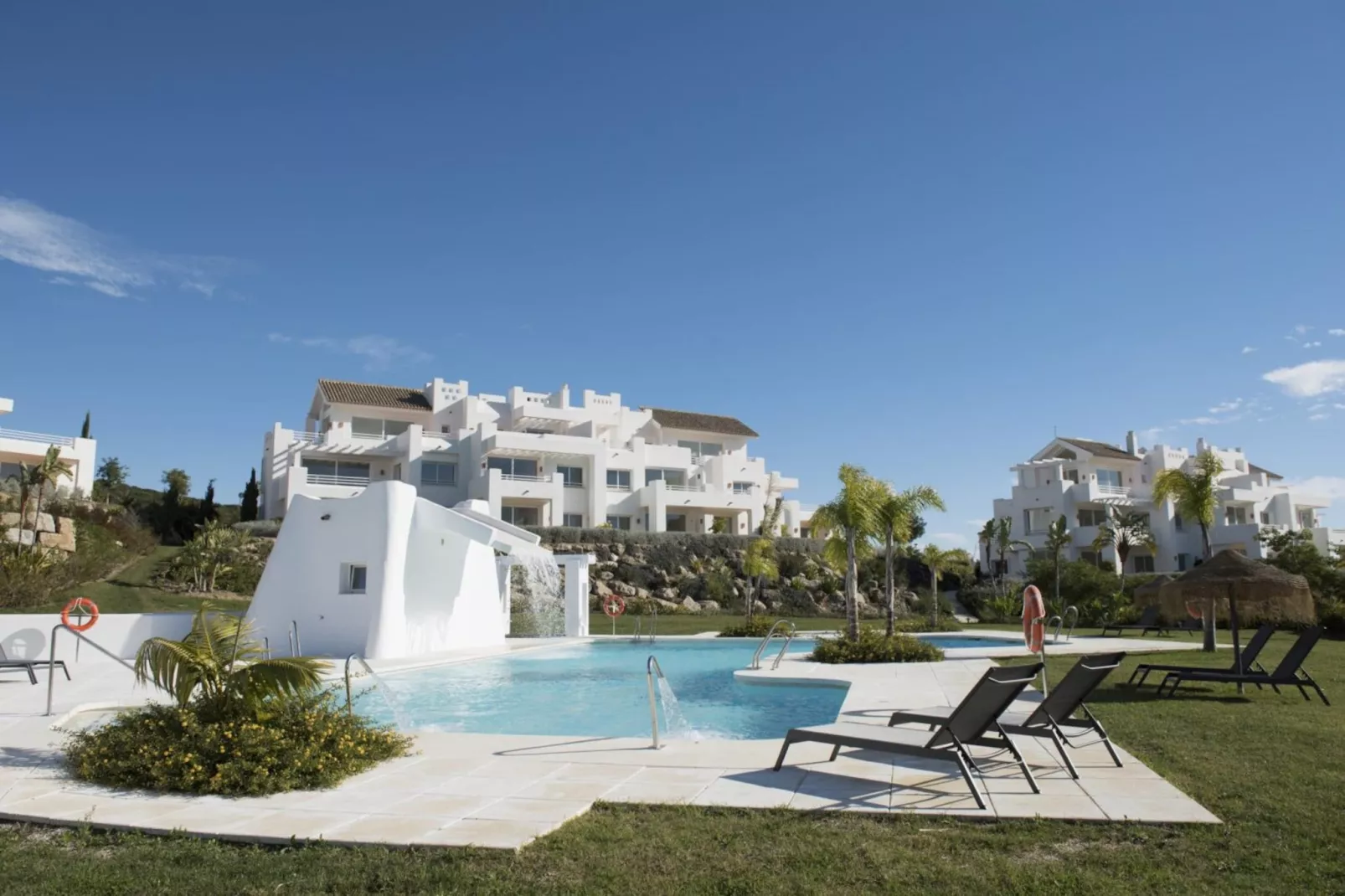 Charming 2-Bed Retreat Alcazaba Lagoon (304) - Piscine