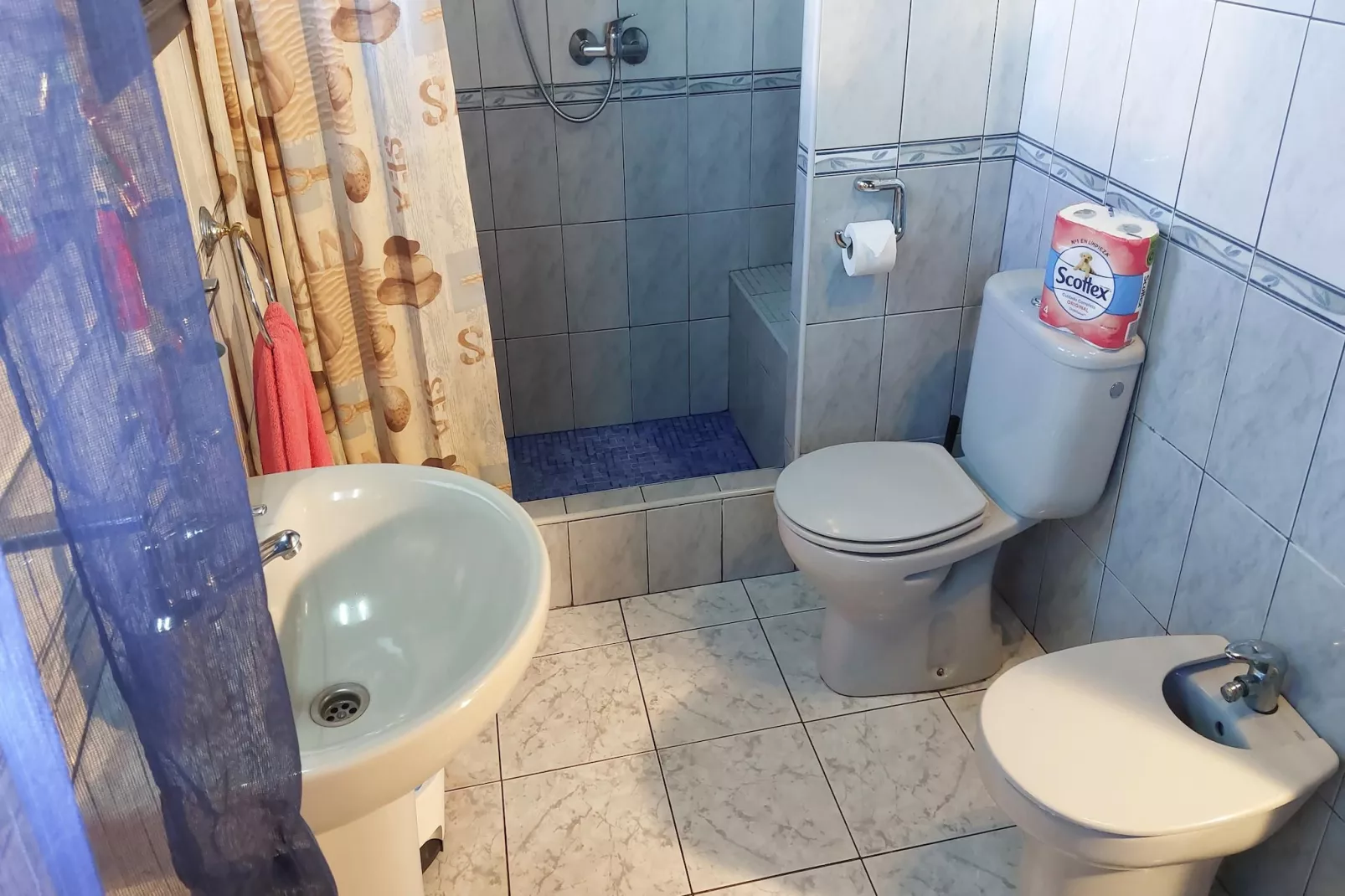 Apartamentos Monasterio de San Antonio 7 - Badezimmer