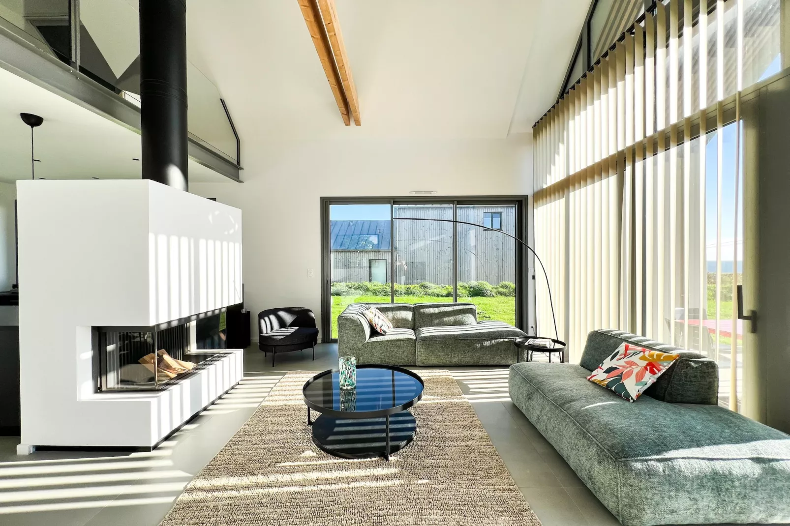 Architekten Villa mit Meerblick - Wohnzimmer