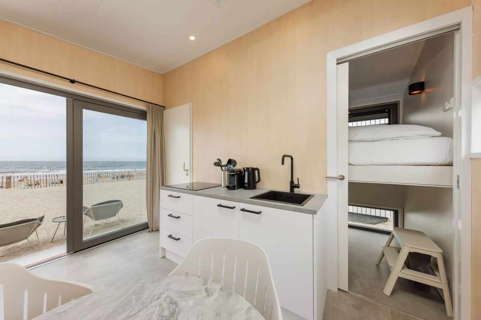 Beach Houses Zandvoort 2-Kitchen