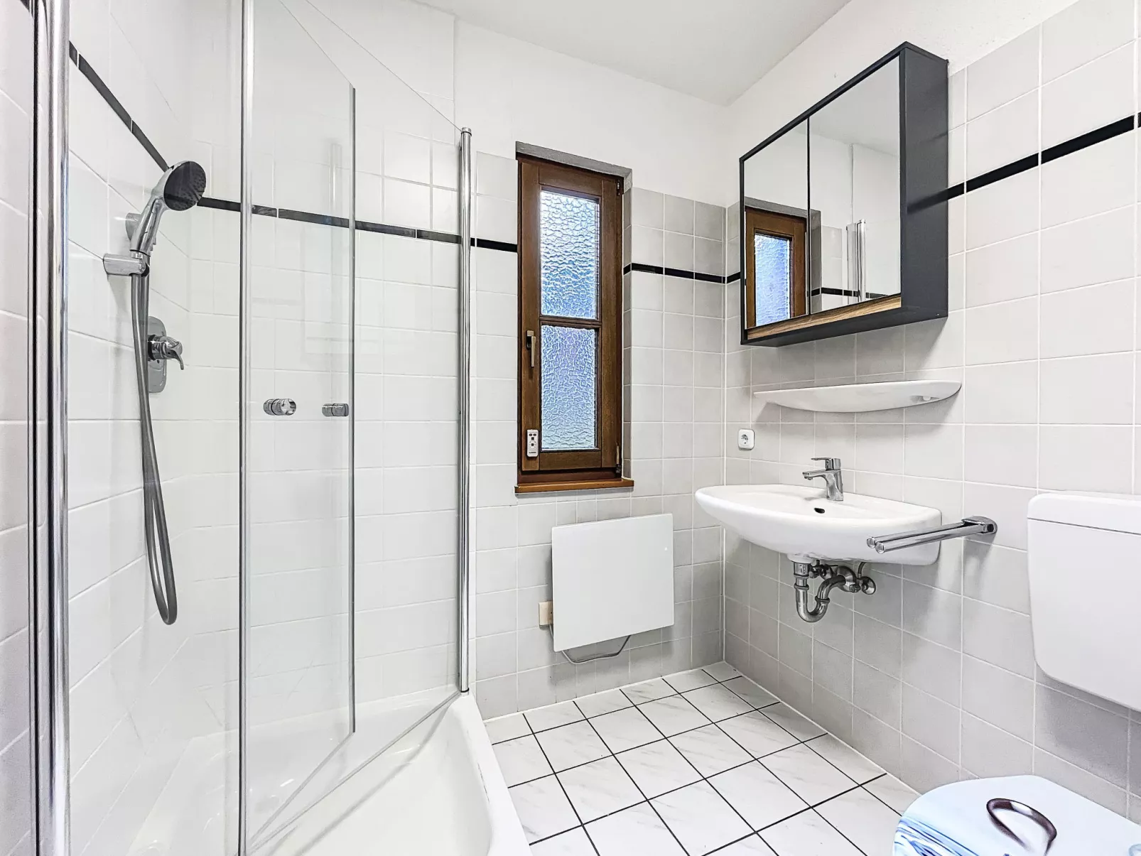 Schwesterchen - Inside