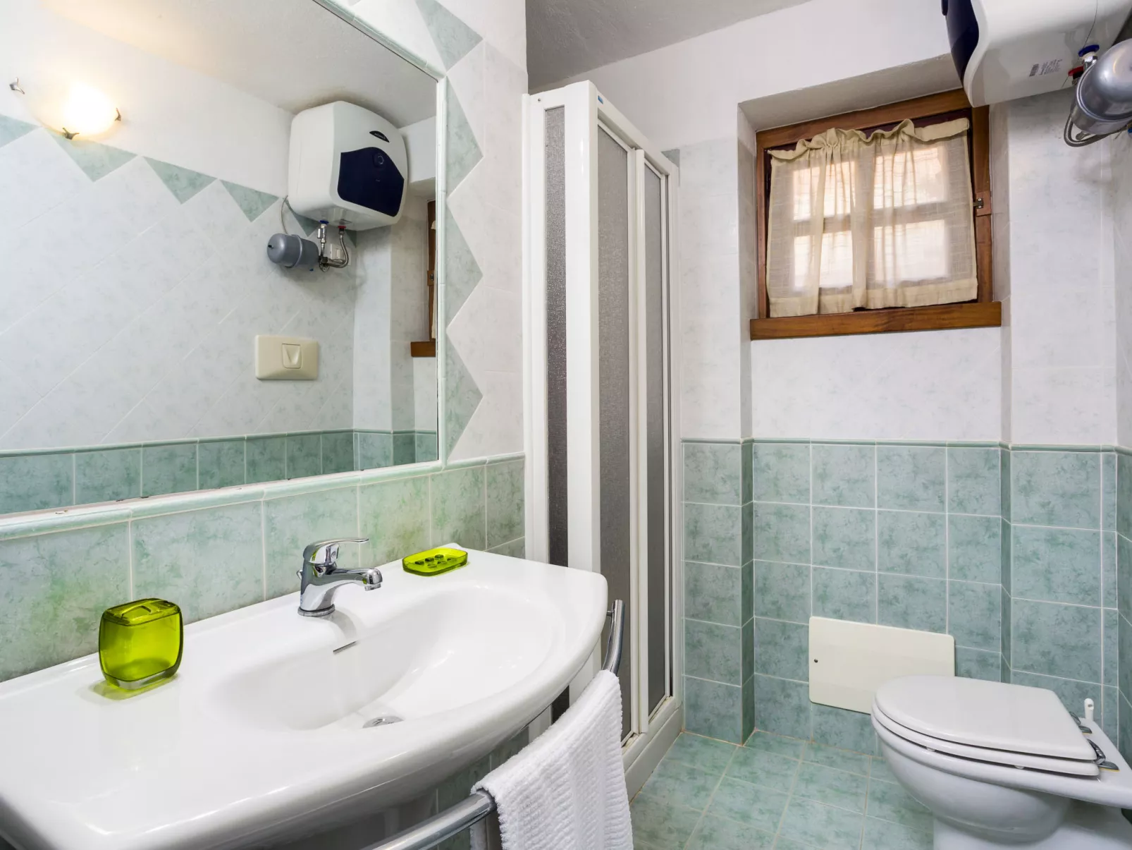 Bougainvillae Mono - Drinnen