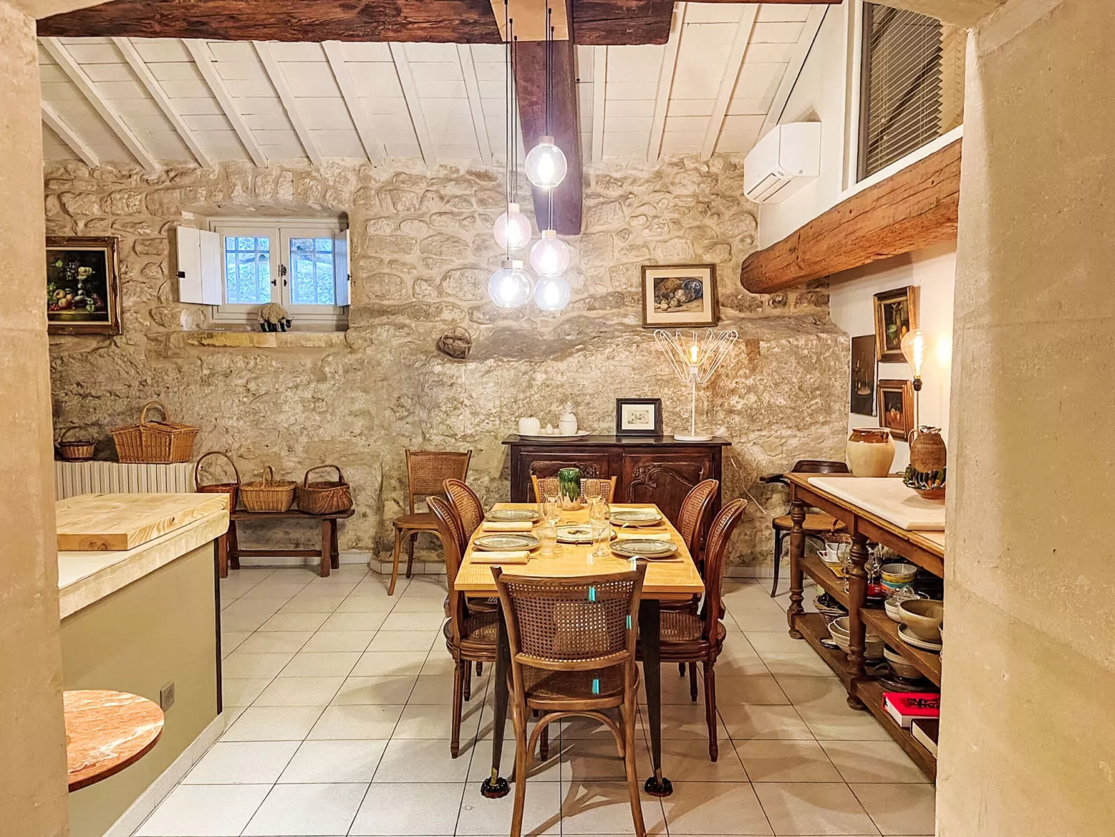 Mas du Castelet - Drinnen