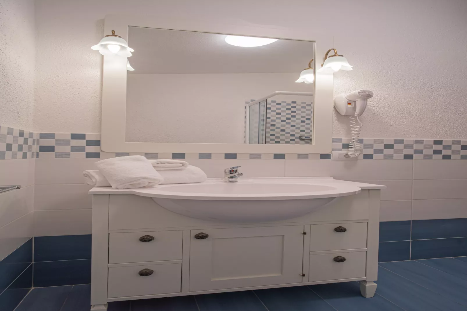 Felix Residence Hotel Costa Serena - Bilo Comfort - Badezimmer