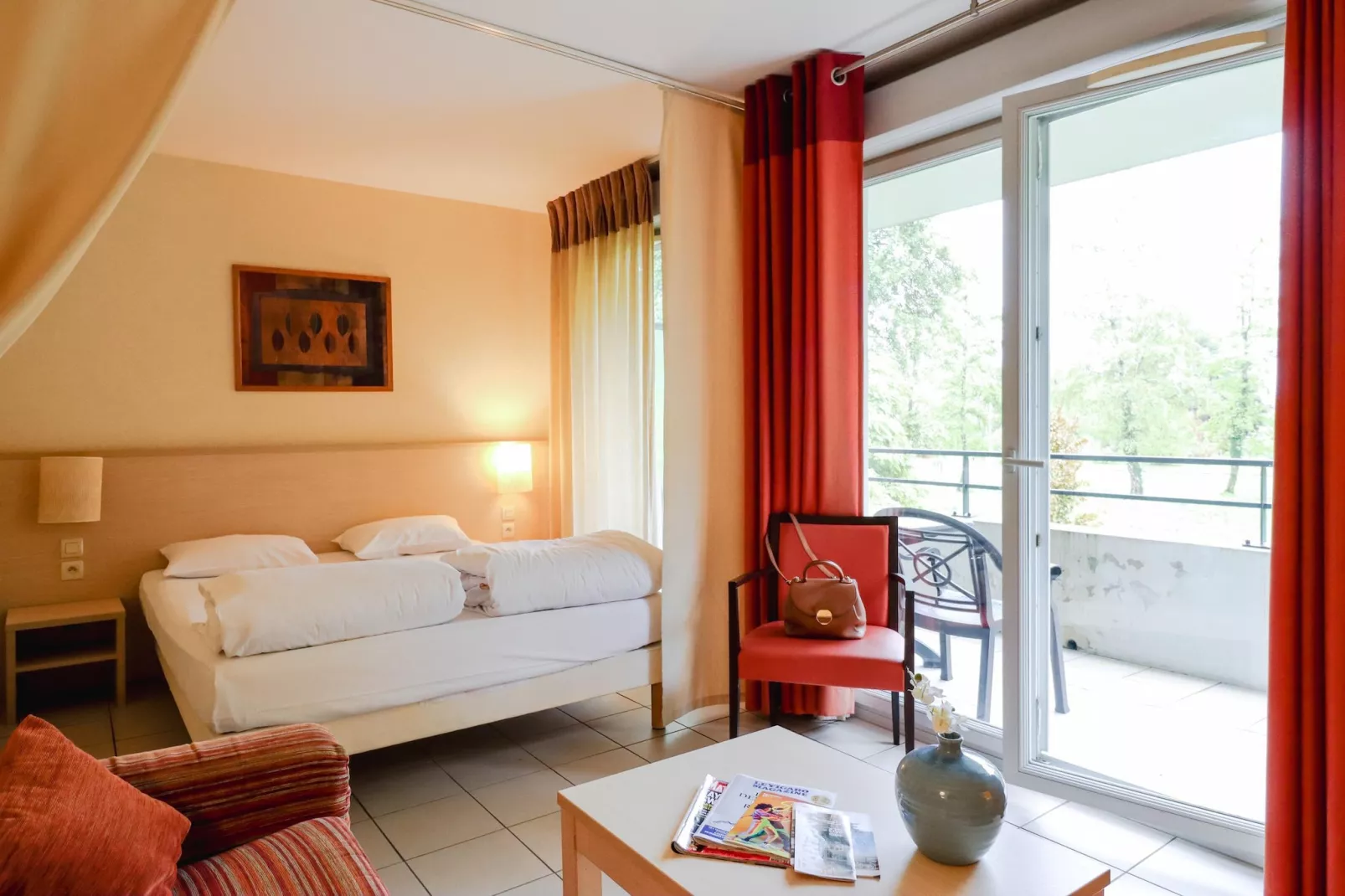 Adonis Divonne-les-Bains T2 Park side