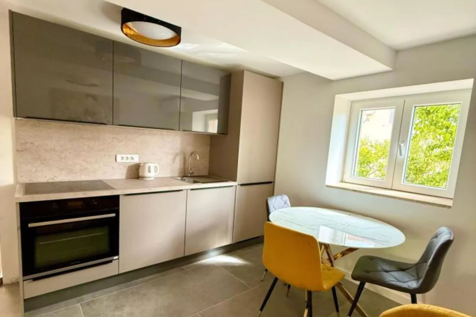 One-Bedroom Apartment With Terrace - Bedroom