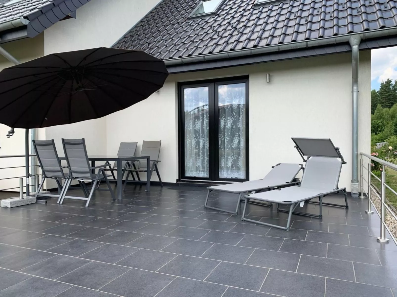 Wohnung in Naterki mit Terrasse, Garten und Grill - Image-tags.info