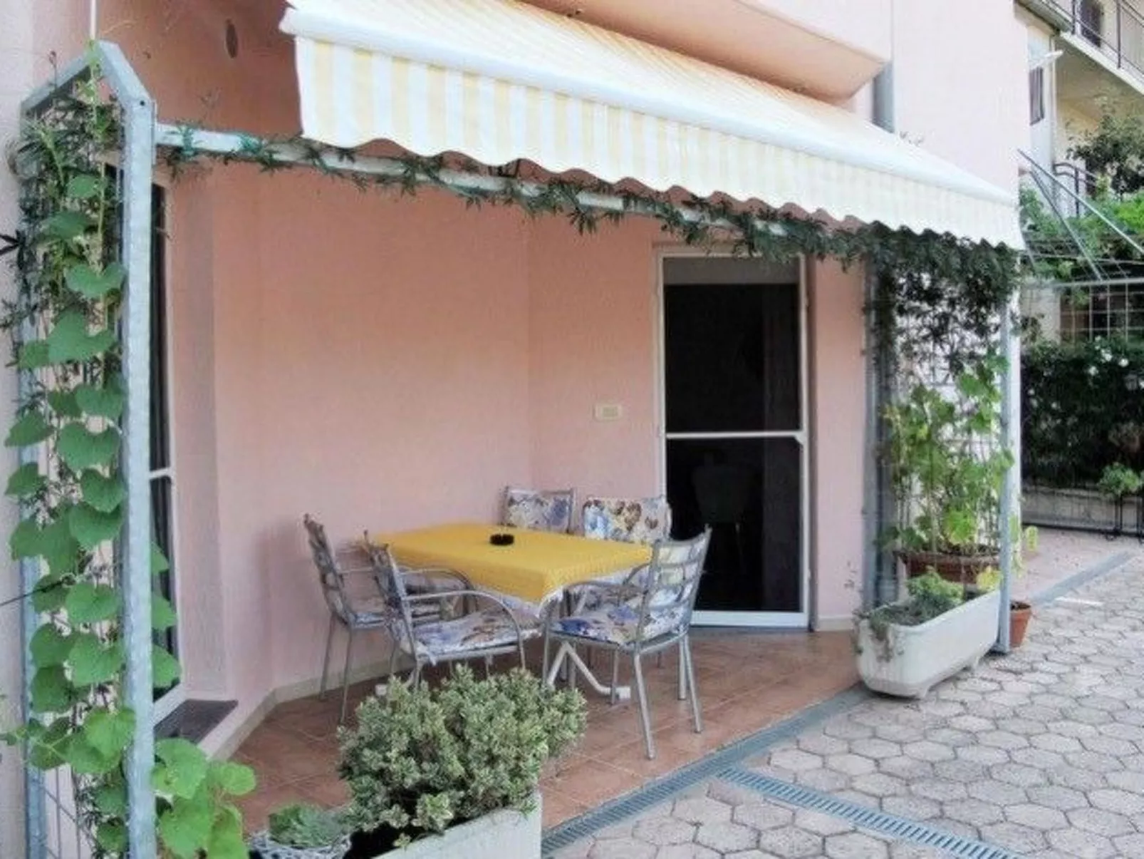 Ein Apartment im Ferienhaus Zweirosen - Image-tags.info