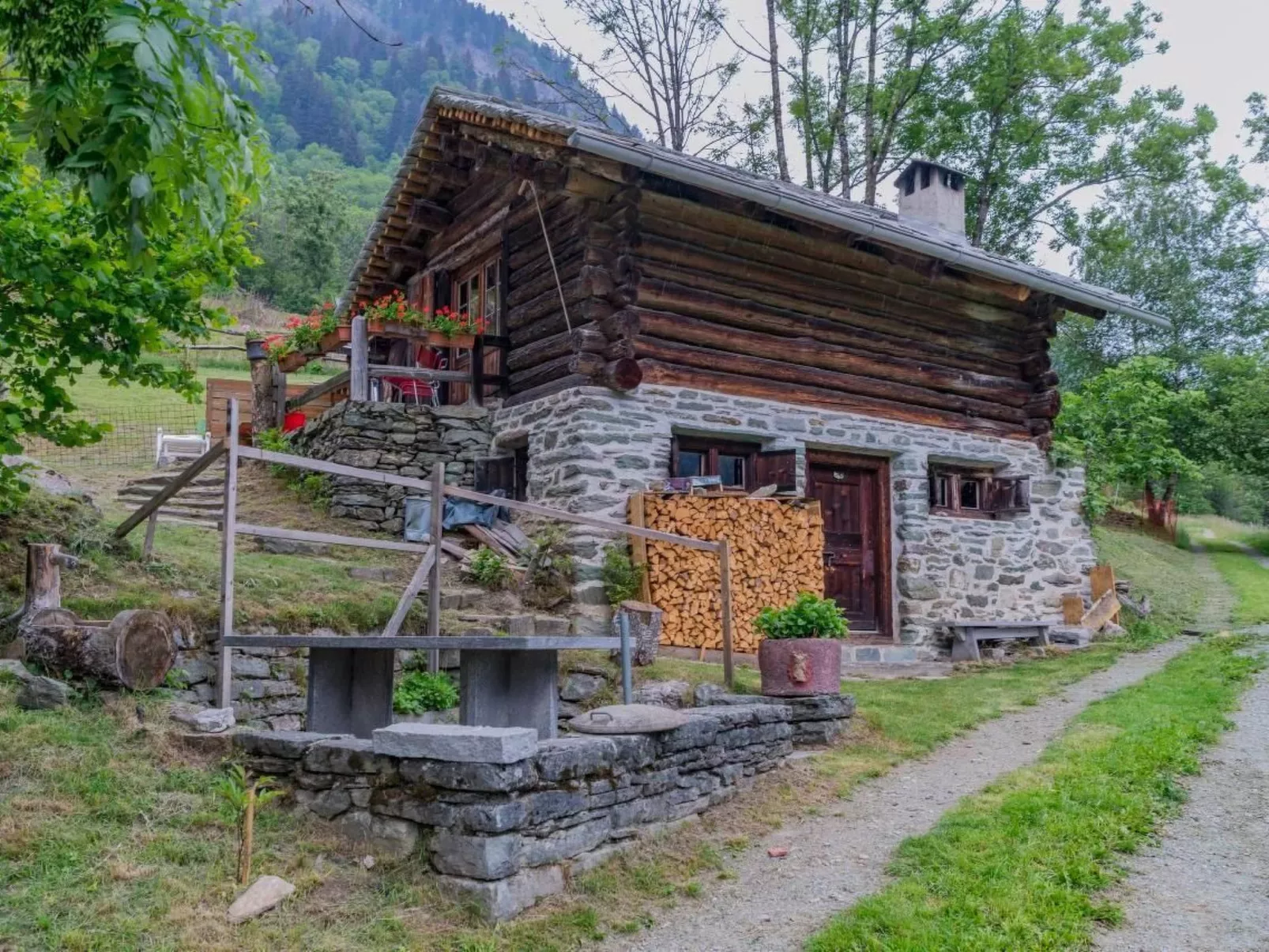 Rustico Camplung - Draußen