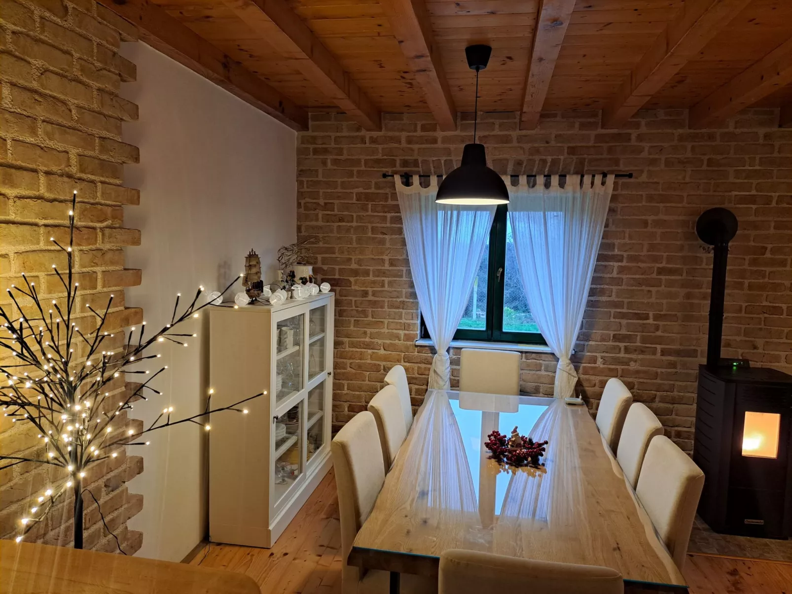 Anwesen "Steinperle mit beheiztem Schwimmbad" - Drinnen